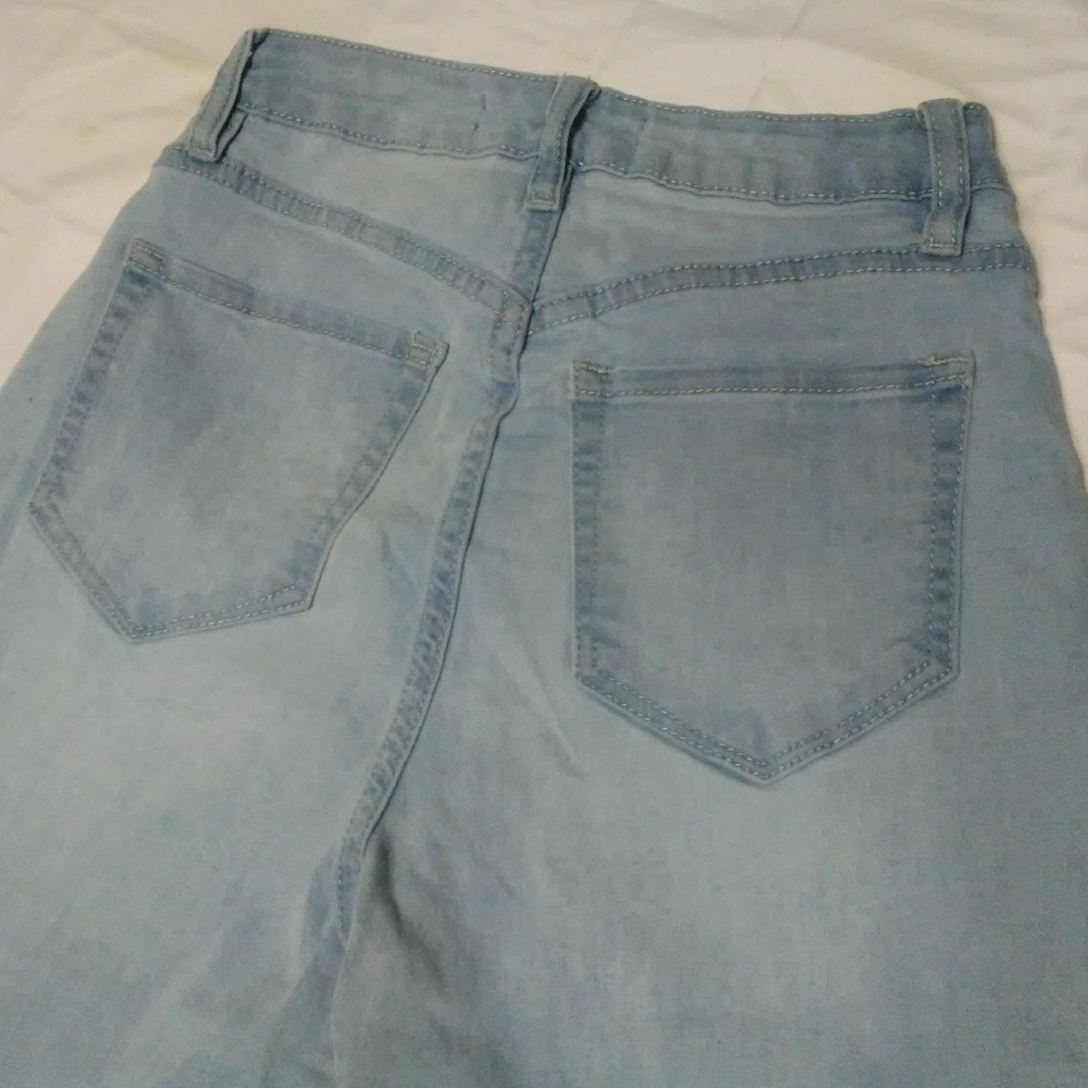 YMI Distressed Raw Hem High Rise Dream Fit Ankle - Picture 5 of 13